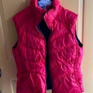 Nike women’s XL reversible vest red black puffer